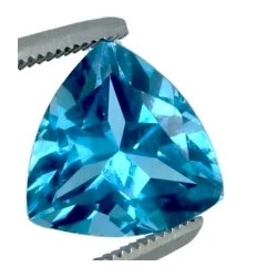 10.50 CT Blue Topaz Gemstone 0077