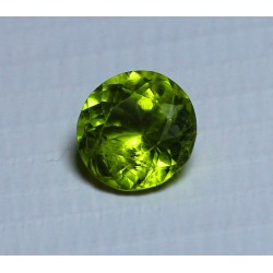 2.65 CT Green Peridot Gemstone Afghanistan 008
