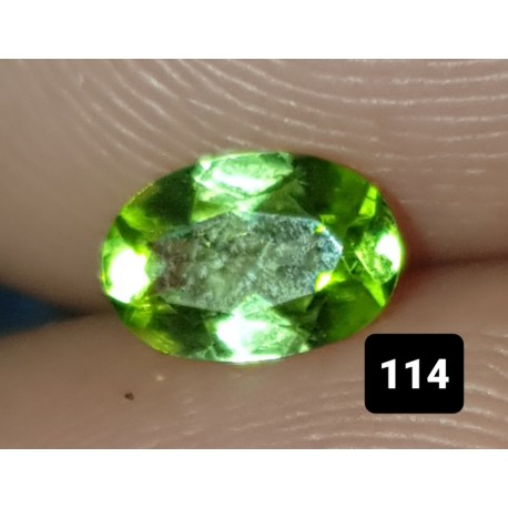 0.40 CT Green Peridot Gemstone Pakistan 0114