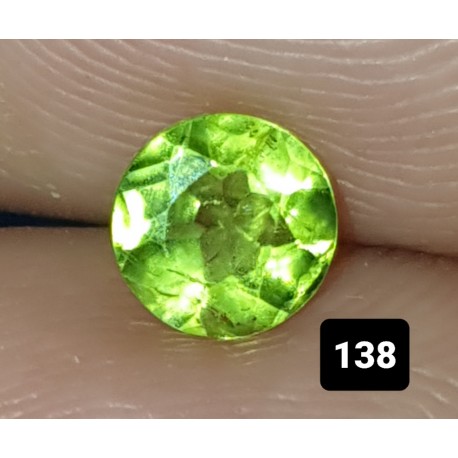 0.45 CT Green Peridot Gemstone Pakistan 0138