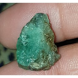 10.10 CT 100% Natural  Rough Emerald Gemstone Afghanistan 002