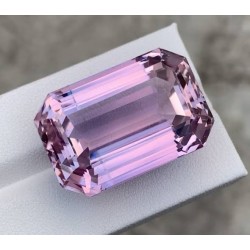 79.45 CT FLAWLESS PINK KUNZITE GEMSTONE 001