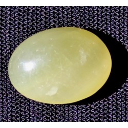 Yellowish Green 71 CT Onyx Oval Cut Gemstone  0010