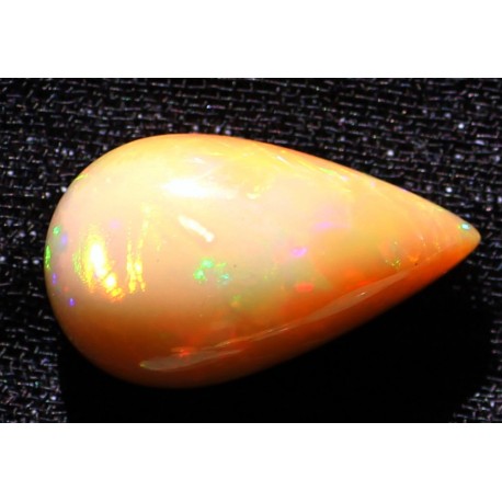 15.5 Carat 100% Natural White Opal Gemstone Ethiopia Ref: Product No 135