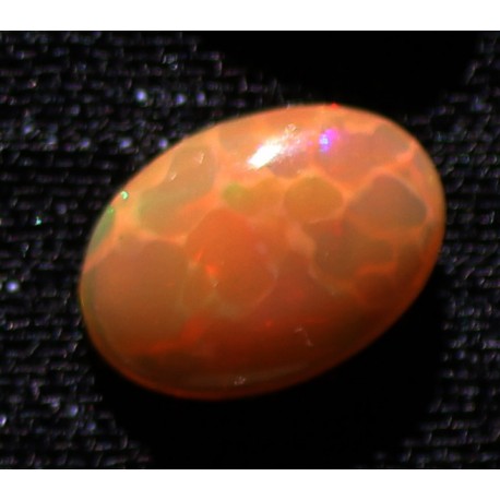 3 Carat 100% Natural White Opal Gemstone Ethiopia Ref: Product No 185